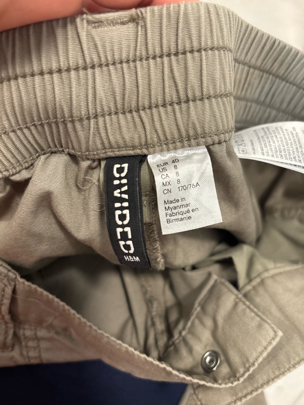 H&M Olive Cargo Jogger Pants - Picture 3 of 3